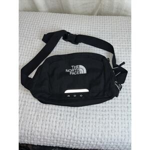 The North Face Roo Fanny Bag Black White Waist Bag Hiking Outdoor Gorpcore Y2K